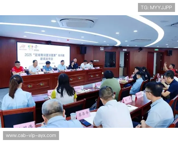 足球俱乐部在青训中完善未成年人保护岗位与投诉处理流程，青少年足球培训俱乐部